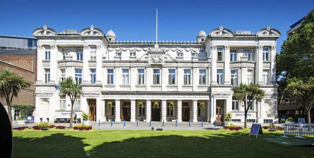 Queen Mary University